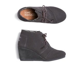TOMS Desert Wedge Booties
